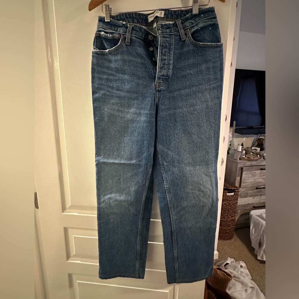Abercrombie the Curve Love Dad High Rise Jean, size 29/8R